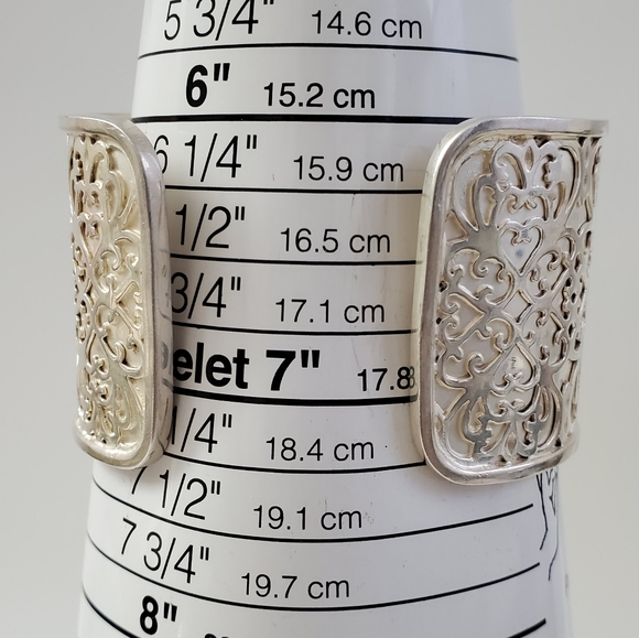 Silpada Sterling Silver 925 Wide Intricately Carved Cuff Bracelet - Picture 9 of 9